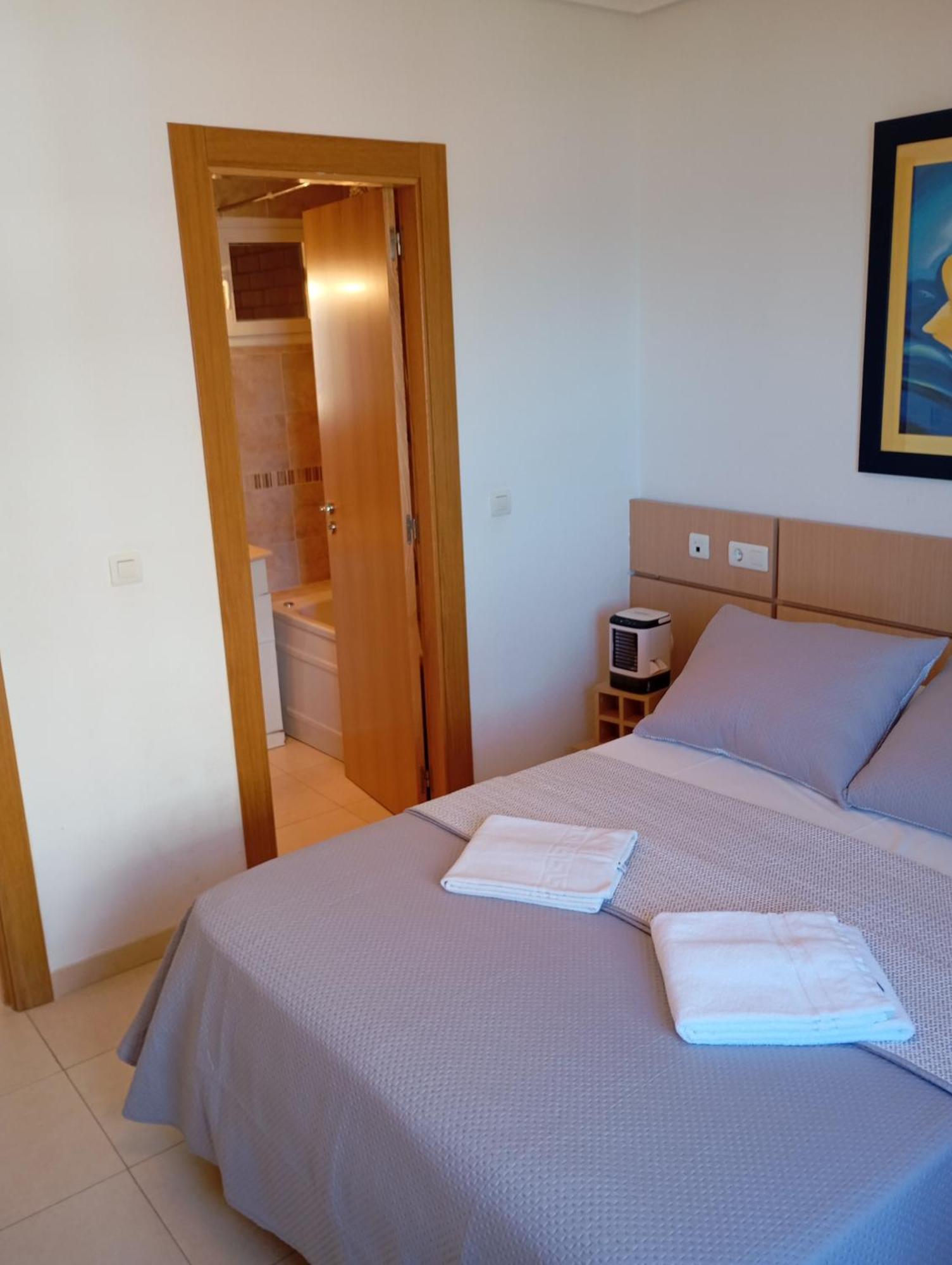 Apartamentos Danesp-Playa De Les Amplaries Marina Dor- Frontales Al Mar Оропеса-дель-Мар Екстер'єр фото